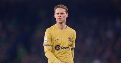 How Frenkie de Jong's fiancee reacted to Man Utd transfer question amid ongoing Chelsea links