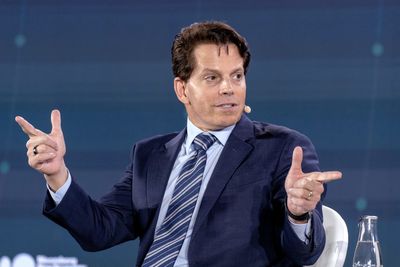 Anthony Scaramucci says his experience with FTX and its ‘sociopathic’ founder Sam Bankman-Fried was ‘extremely disappointing.’ So why is he investing in a company run by a former executive of the imploded exchange?