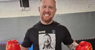 Liverpool comedian Paul Smith trains with Conor McGregor coach ahead of MMA debut