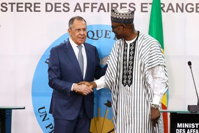 Russia's Lavrov vows aid for W.Africa's jihadist fight