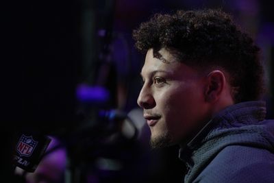 Chiefs QB Patrick Mahomes encourages youth to follow their dreams