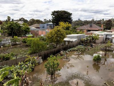 'Perceived' conflict forced out flood review chief