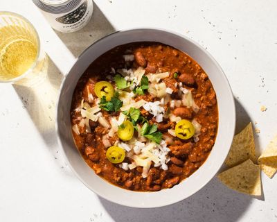 This eight-ingredient beef and bean chilli is the perfect Super Bowl sharer