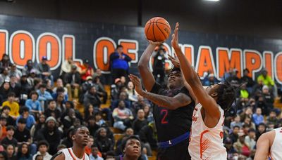 Curie’s Carlos Harris scores 35 to beat Young and send Condors to city semis