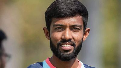 IND vs AUS: Gujarat's 'Ashwin' finally meets his idol