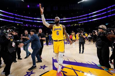 LeBron James snatches NBA career scoring record from Kareem Abdul-Jabbar