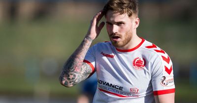 David Goodwillie returns to football as Radcliffe FC give striker debut without announcing signing
