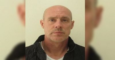 Man on the run from prison wanted by police