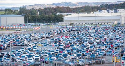 Edinburgh Airport car parking prices from short and long stay to drop off and fast track