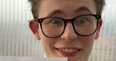Student uses artificial intelligence bot to write uni essay - and gets worrying grade