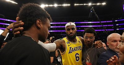 LeBron James challenged himself to break NBA record during half-time chat with sons