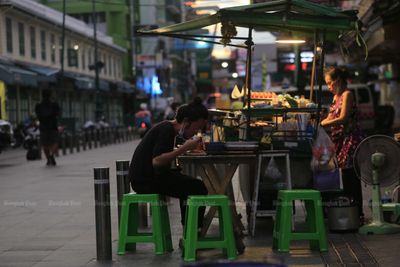 Myanmar vendors nabbed on Khao San Road