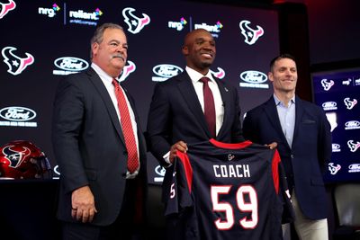 Gary Kubiak believes DeMeco Ryans will do ‘tremendous job’ with the Texans