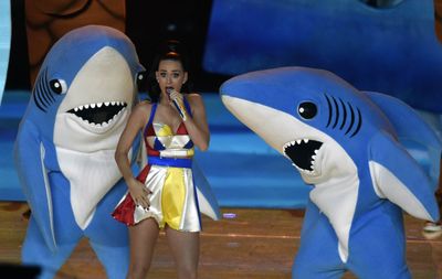 The greatest Super Bowl halftime show memes of all time (Left Shark! 50 Cent!), ranked