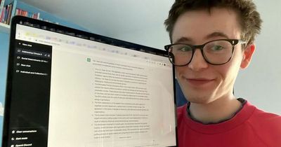 Student uses online chatbot to write 2,000 word essay in 20 minutes and passes