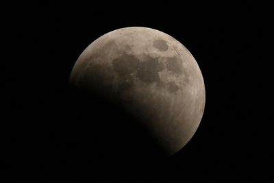 A solution to the climate crisis: mining the moon, researchers say