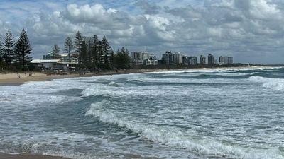 Cyclone Gabrielle intensifies to category two off Queensland coast, Norfolk declares cyclone watch