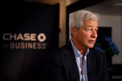 JPMorgan lays off hundreds of mortgage jobs despite plans to hire bankers