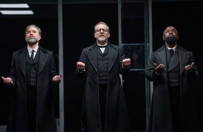 The Lehman Trilogy at the Gillian Lynne Theatre review – the new cast shines in this tour de force production