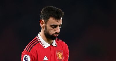 Bruno Fernandes apologises for making same mistake that left Man Utd's Casemiro furious