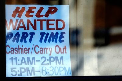 More Americans apply for jobless benefits last week