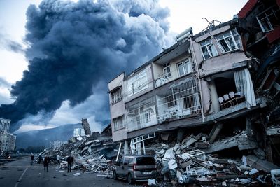 Why we can't predict earthquakes