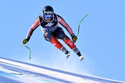 Crawford risks all in familiar conditions for super-G gold