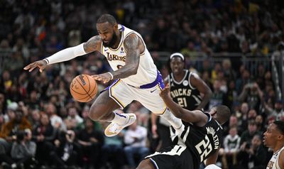 Lakers vs. Bucks: Lineups, injury reports and broadcast info for Thursday