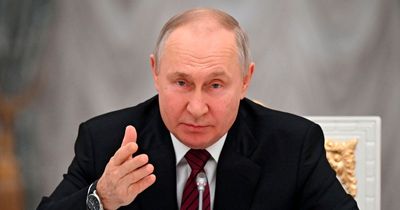 World War 3 is only way to halt Vladimir Putin and 'stopping for him is death'