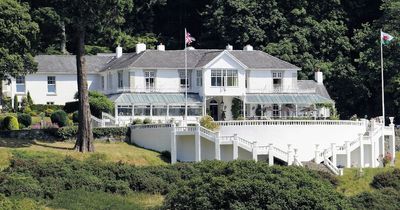 Four in a Bed: The Welsh five star country house where harsh guests said they wouldn't return