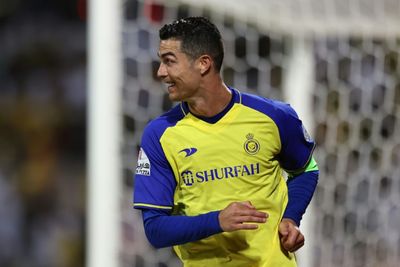 Ronaldo scores four to pass 500 league goals