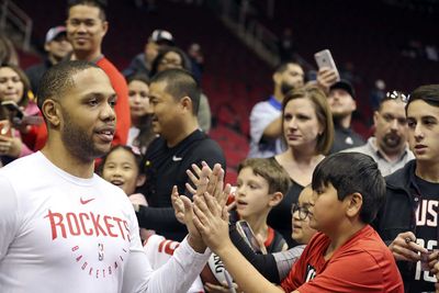 Eric Gordon thanks Rockets, fans for seven years in Houston