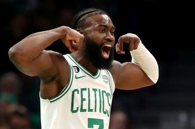 Celtics confirm Brown facial fracture