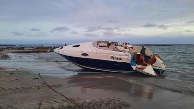 WA beach package find adds to AFP investigation after other bags found on capsized boat