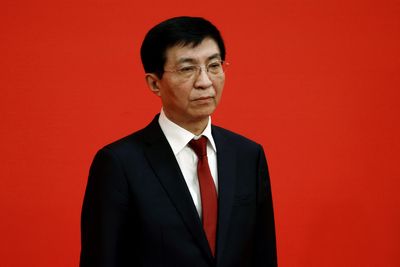 Top Chinese official meets Taiwan's senior opposition leader