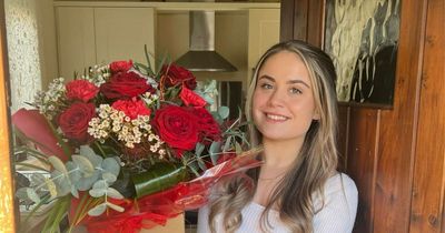 I tried Direct2Florist's Valentine's Day flowers and was blown away by the bunch I received