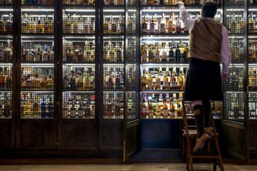 Scotch whisky exports topped £6 billion for the first…