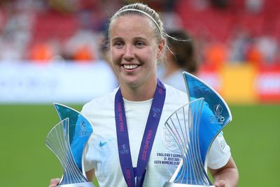 Beth Mead shortlisted for Fifa award after starring for England at Euro 2022