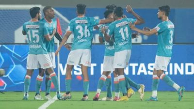 ISL: Odisha FC down Hyderabad FC 3-1, keep play-off hopes alive