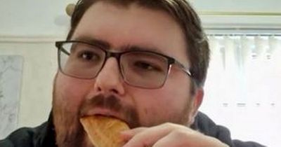 American tourist shares hilarious clip trying Greggs sausage roll for first time