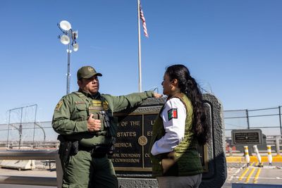 US credits new programs for January drop in border crossings - Roll Call