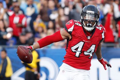 Ex-Falcons LB Vic Beasley to play in the new XFL