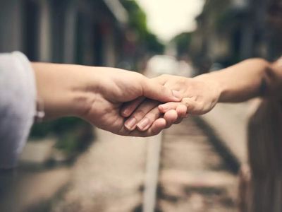 Happy Promise Day 2023: Best Messages, Quotes, Wishes and Images to share on Promise Day