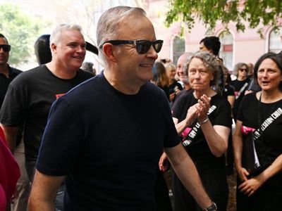 'I'll be the first PM to march in Mardi Gras': Albanese