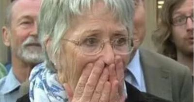 Antiques Roadshow guest breaks down in tears over jaw-dropping value of 'rare' plates