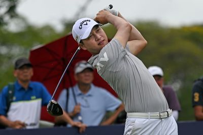 Wang fires ahead at Singapore Classic