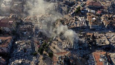 Türkiye ignored 2021 warnings and had lax policing of building codes before earthquake, say experts