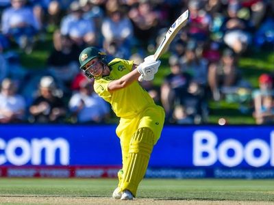 Gardner takes 5-12 in Australia's T20 World Cup win
