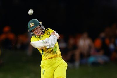 Healy hits half-century as Australia rack up 173-9 against New Zealand