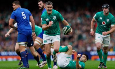 Johnny Sexton sets Ireland’s sights on Six Nations grand slam after France win